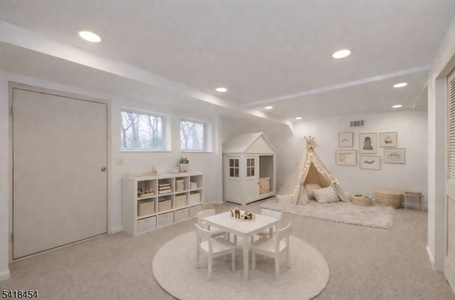 1359 Stephanie Dr, North Caldwell Boro, NJ 07006