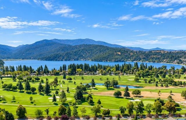 24224 E Desmet Rd, Liberty Lake, WA 99019