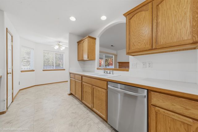 24224 E Desmet Rd, Liberty Lake, WA 99019
