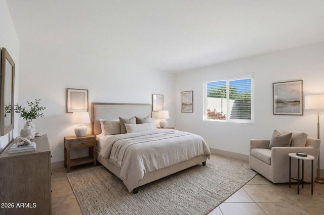 3131 W CLINTON Street, Phoenix, AZ 85029