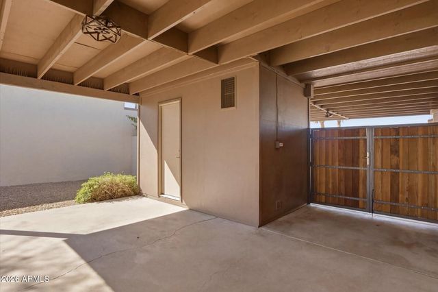 3131 W CLINTON Street, Phoenix, AZ 85029