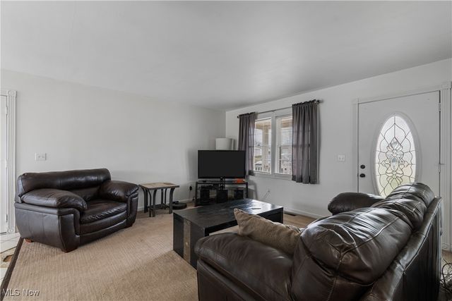 4057 Paumier Avenue, Louisville, OH 44641