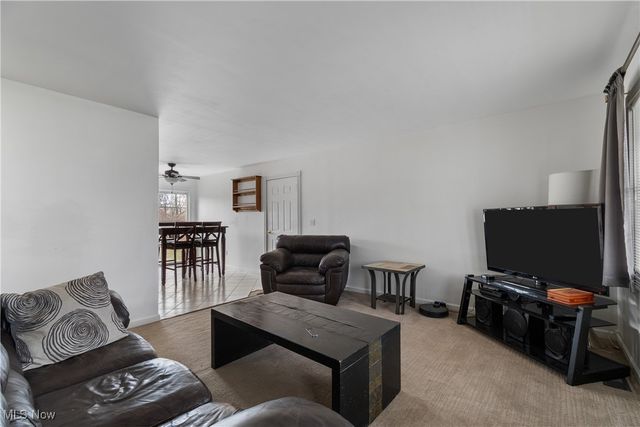 4057 Paumier Avenue, Louisville, OH 44641