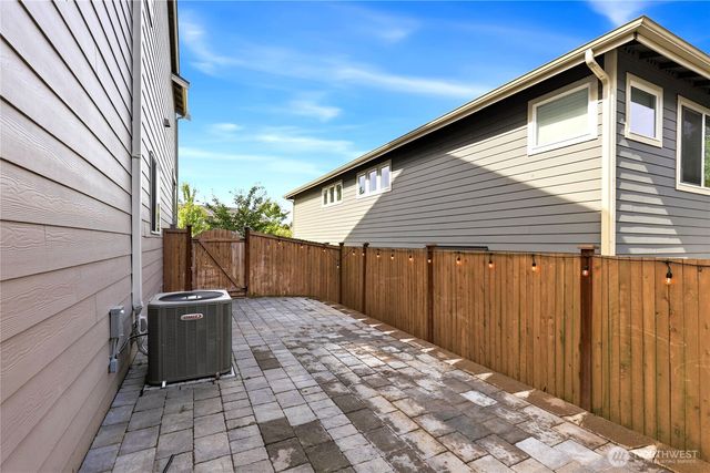 6451 Yorktown Place NE, Bremerton, WA 98311
