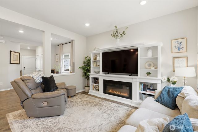 6451 Yorktown Place NE, Bremerton, WA 98311