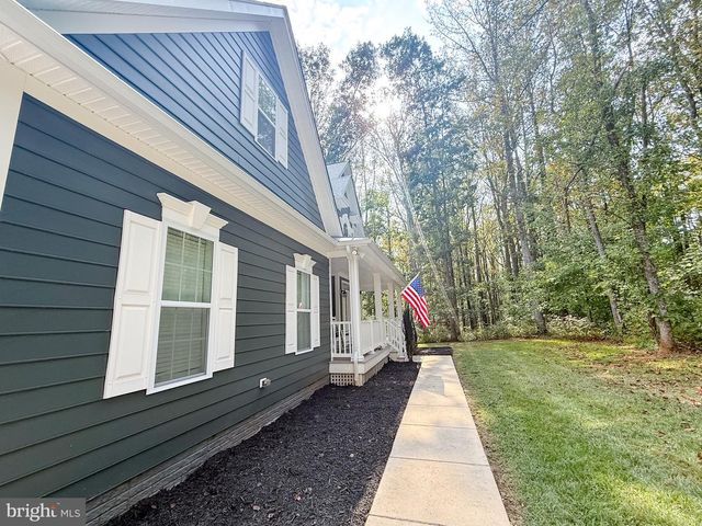 5885 PIGNUT MOUNTAIN DR, Warrenton, VA 20187