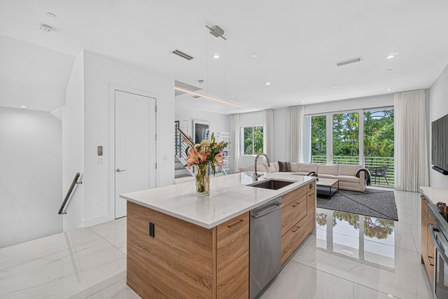 4130 NW 17th Avenue, Boca Raton, FL 33431