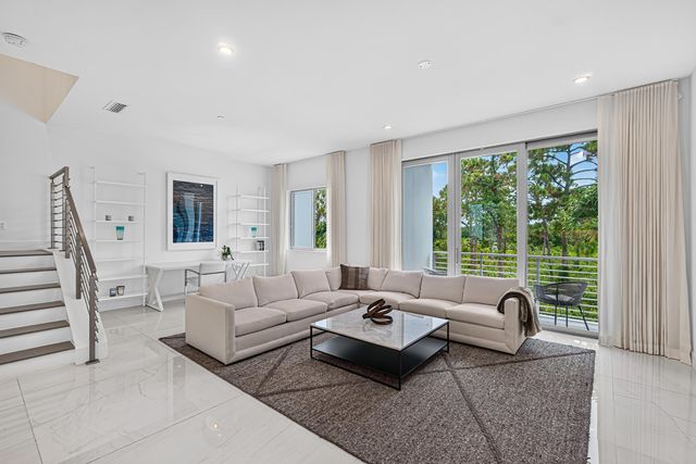 4130 NW 17th Avenue, Boca Raton, FL 33431