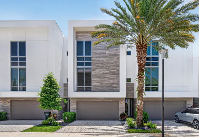 4130 NW 17th Avenue, Boca Raton, FL 33431