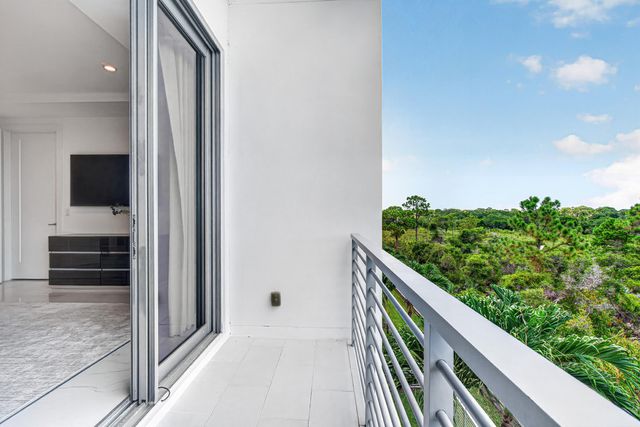 4130 NW 17th Avenue, Boca Raton, FL 33431
