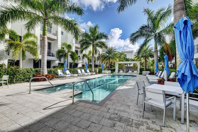 4130 NW 17th Avenue, Boca Raton, FL 33431