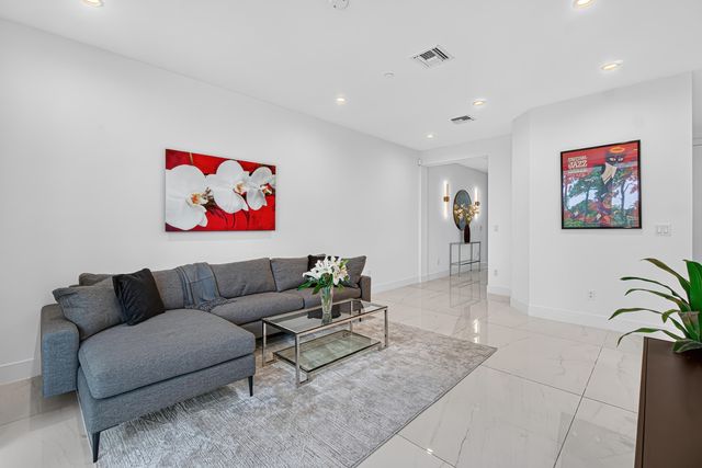 4130 NW 17th Avenue, Boca Raton, FL 33431