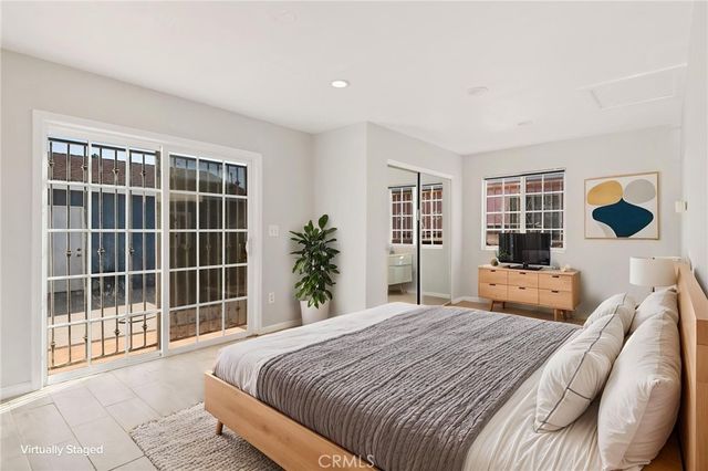 3655 Webster, Long Beach, CA 90810
