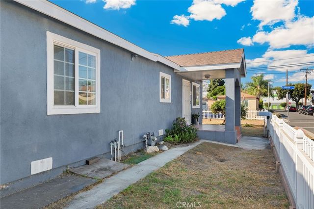 3655 Webster, Long Beach, CA 90810