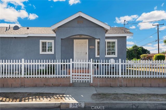 3655 Webster, Long Beach, CA 90810