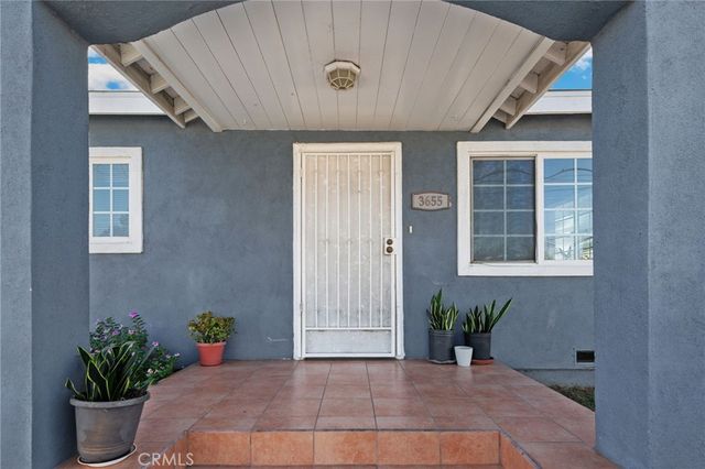 3655 Webster, Long Beach, CA 90810