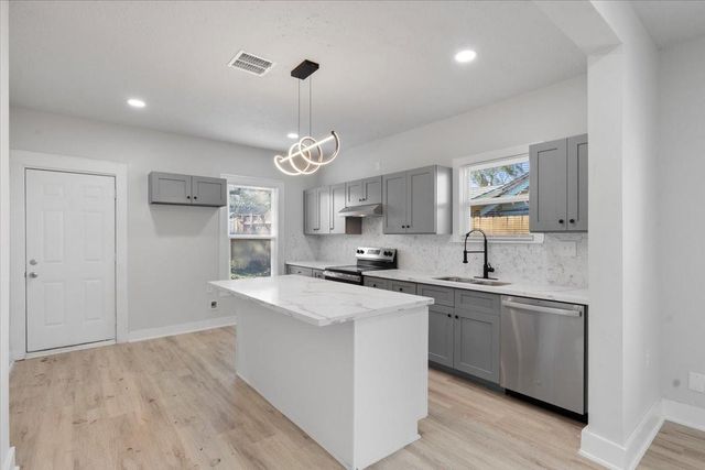 1118 Elliston Street, Houston, TX 77023