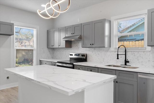 1118 Elliston Street, Houston, TX 77023