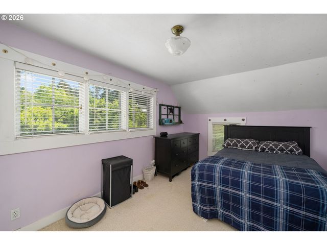 938 OAK St, Lake Oswego, OR 97034