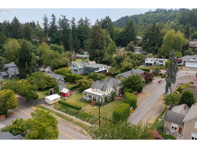 938 OAK St, Lake Oswego, OR 97034