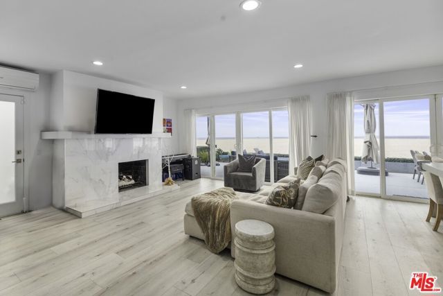 3806 Ocean Front Walk, Marina Del Rey, CA 90292