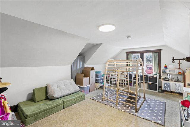 325 SLOAN AVE, Oaklyn, NJ 08107