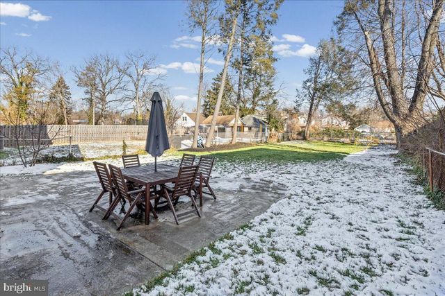 325 SLOAN AVE, Oaklyn, NJ 08107