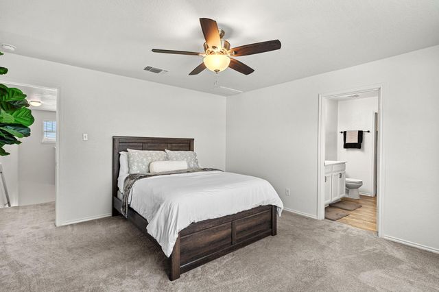 108 Boxwood DR, Buda, TX 78610