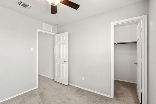 108 Boxwood DR, Buda, TX 78610