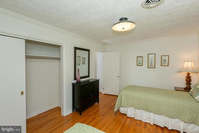 753 SEVEN SPRINGS RD, Charles Town, WV 25414