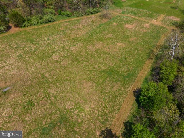 753 SEVEN SPRINGS RD, Charles Town, WV 25414