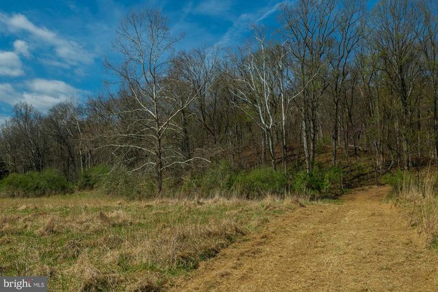 753 SEVEN SPRINGS RD, Charles Town, WV 25414