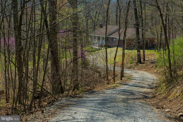753 SEVEN SPRINGS RD, Charles Town, WV 25414