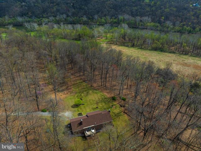 753 SEVEN SPRINGS RD, Charles Town, WV 25414