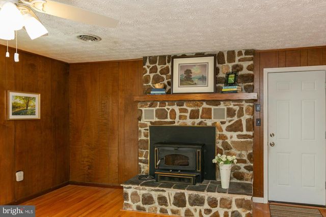 753 SEVEN SPRINGS RD, Charles Town, WV 25414