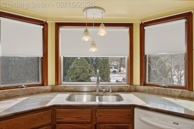 31819 Clarita Street, Livonia, MI 48152