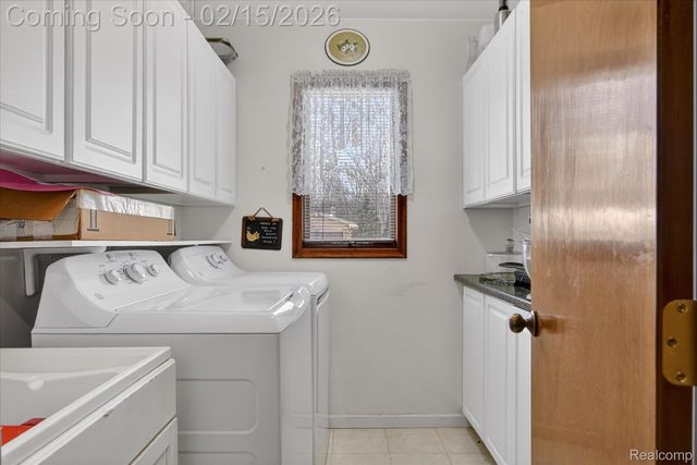 31819 Clarita Street, Livonia, MI 48152