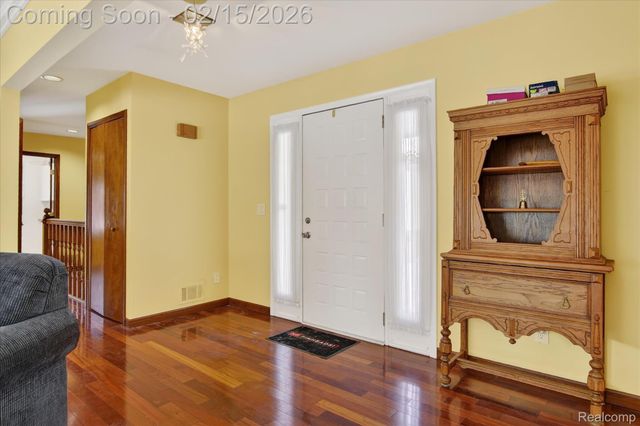 31819 Clarita Street, Livonia, MI 48152