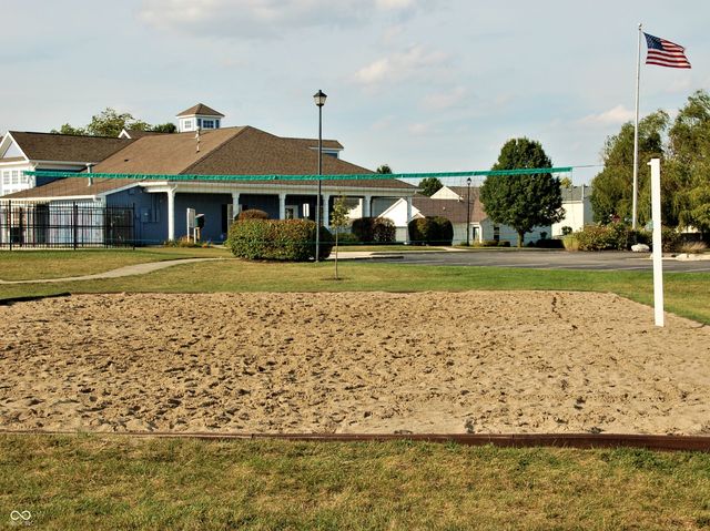 8348 S Swimming Hole Lane, Pendleton, IN 46064