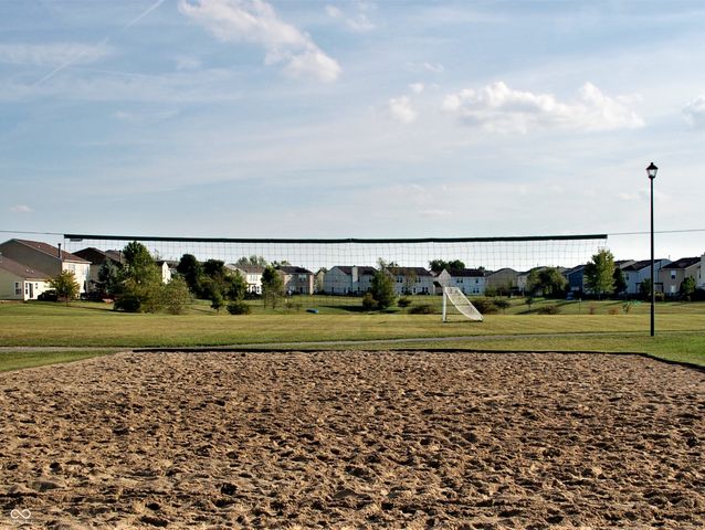 8348 S Swimming Hole Lane, Pendleton, IN 46064