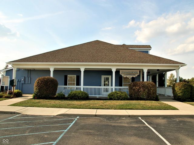 8348 S Swimming Hole Lane, Pendleton, IN 46064