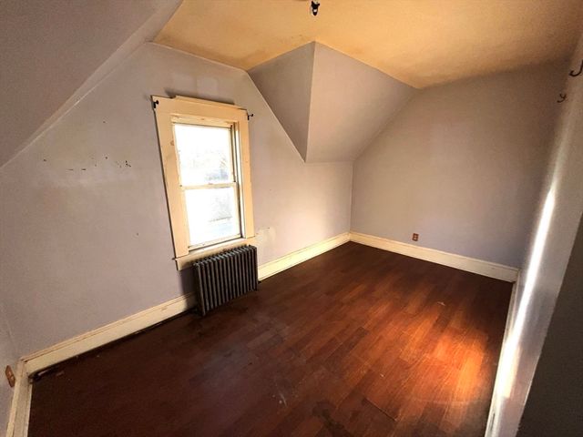 18 Garfield St, Taunton, MA 02780