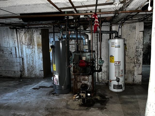 18 Garfield St, Taunton, MA 02780