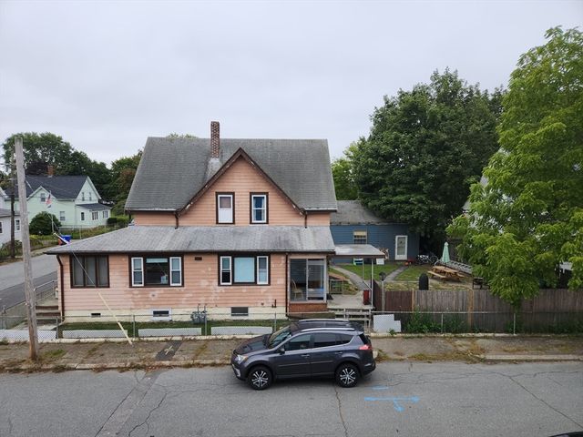18 Garfield St, Taunton, MA 02780
