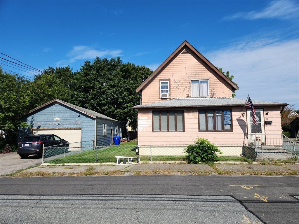 18 Garfield St, Taunton, MA 02780