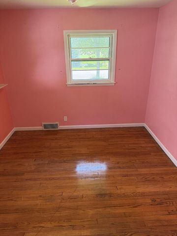 684 S 6th AVENUE, West Bend, WI 53095