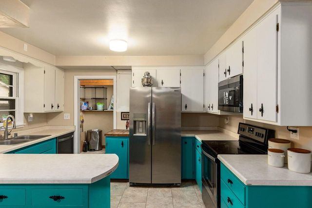 684 S 6th AVENUE, West Bend, WI 53095