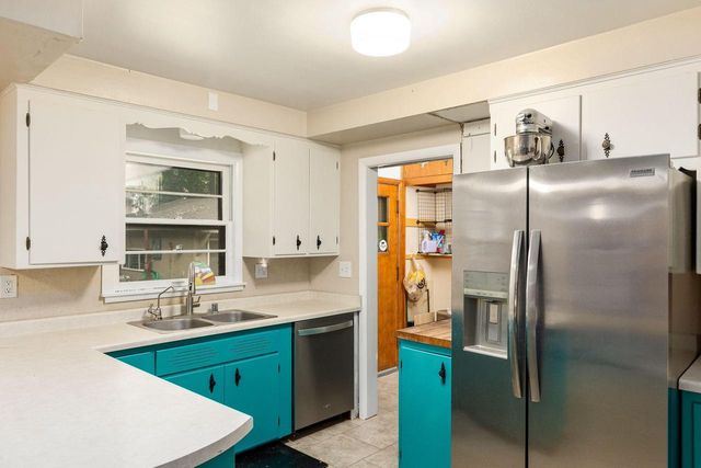 684 S 6th AVENUE, West Bend, WI 53095