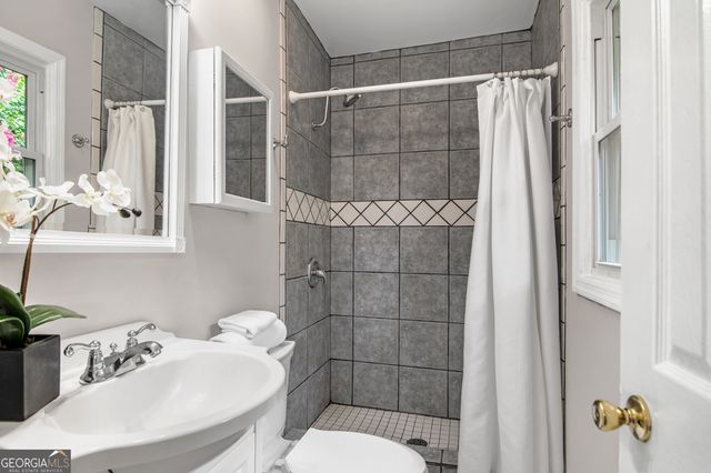 3176 Ann Road SE, Smyrna, GA 30080