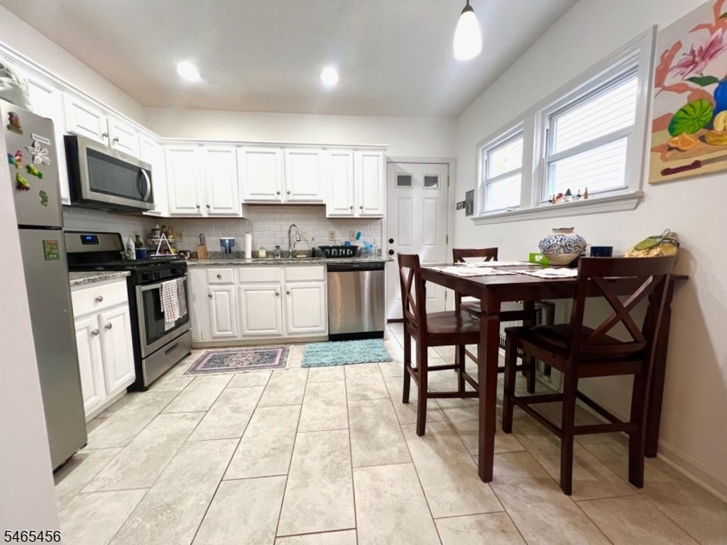 35 Elmwood Ave, Montclair Twp., NJ 07042 — photo 2